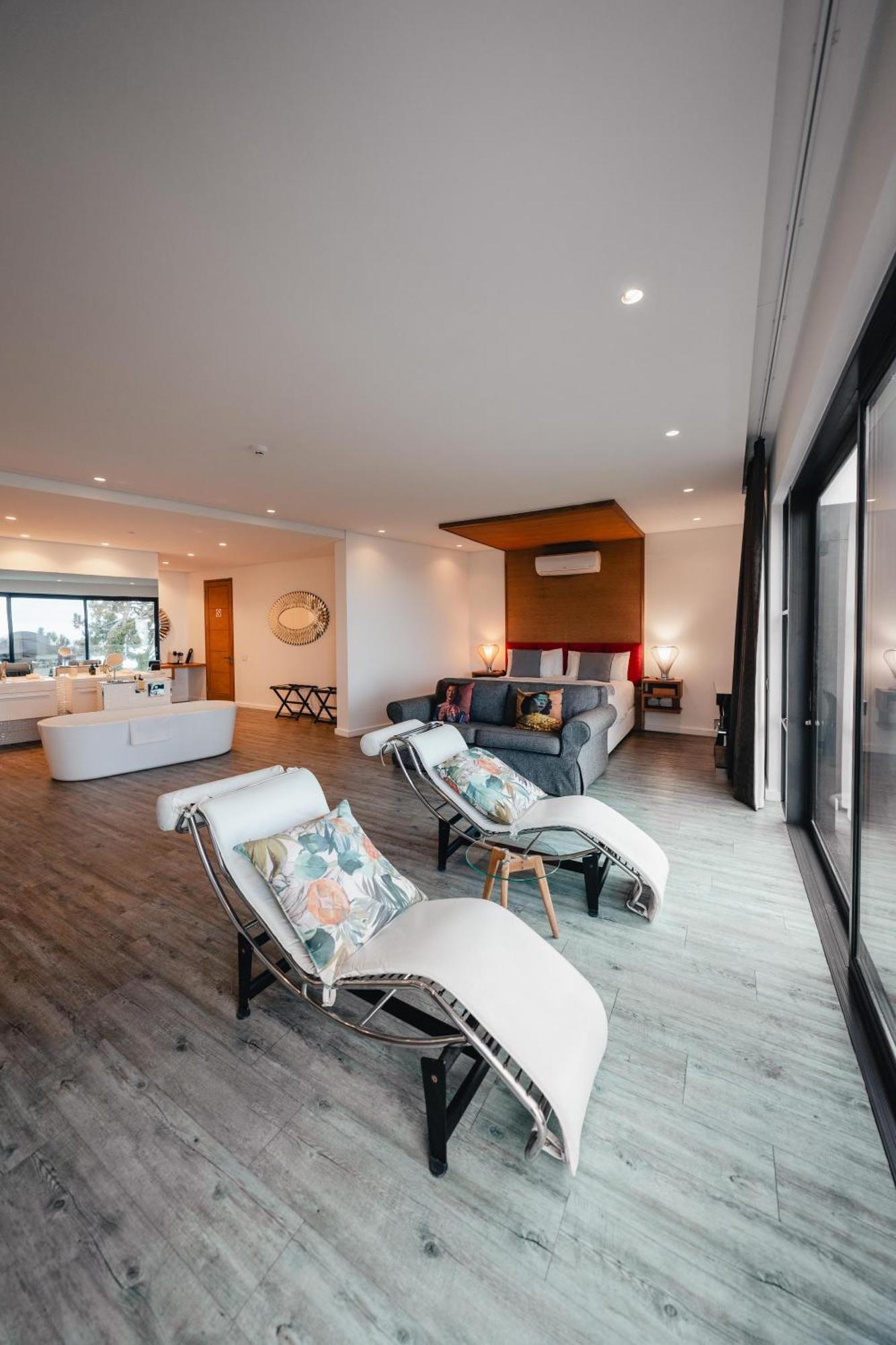 Sea Star Rocks 4* Cape Town